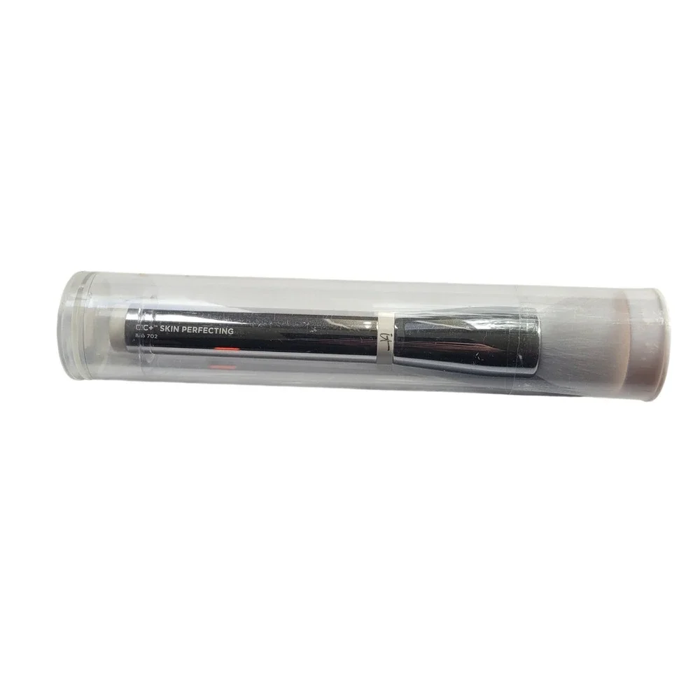 New IT Cosmetics Heavenly Skin CC+‎ Skin Perfecting Brush 702